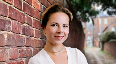 Alison Price Lang Headshot